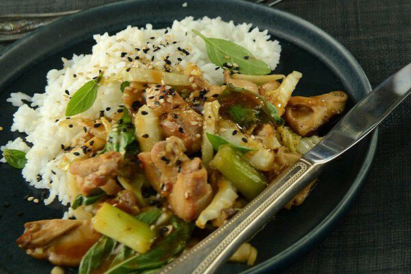 hahn-stir-fry-sesame-chicken-and-mushrooms